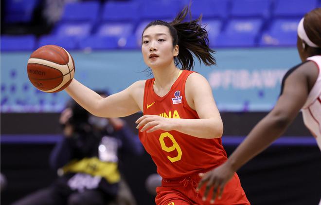 关于女篮李梦WNBA表现：场均10+，站稳脚跟？的信息