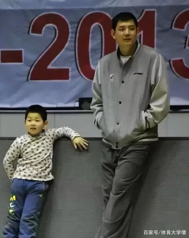 蔡崇信篮球奖学金：助力中国少年留美的简单介绍