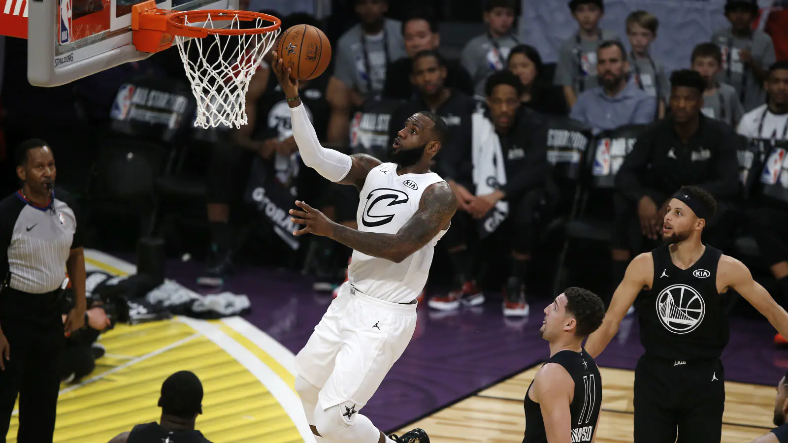NBA引入元宇宙观赛，虚拟门票热卖的简单介绍