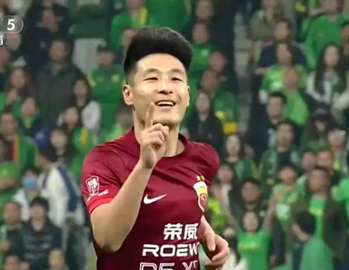 武磊梅开二度！国脚回归价值立现
