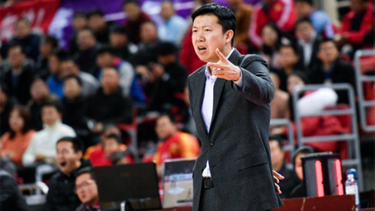 王治郅:中国NBA第一人的坎坷与辉煌 王治郅:中国NBA第一人的坎坷与辉煌