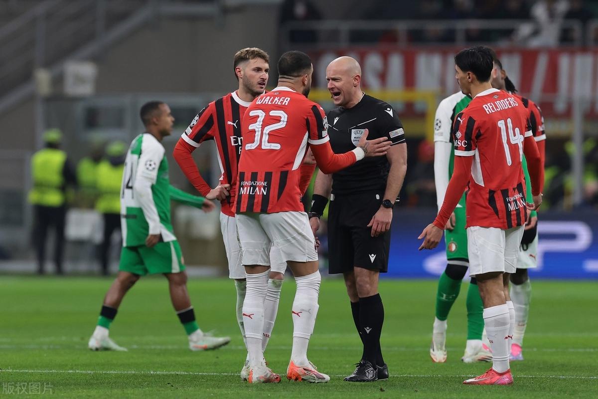 球员假摔:战术智慧还是道德问题?的简单介绍 球员假摔:战术智慧还是道德问题?的简单介绍