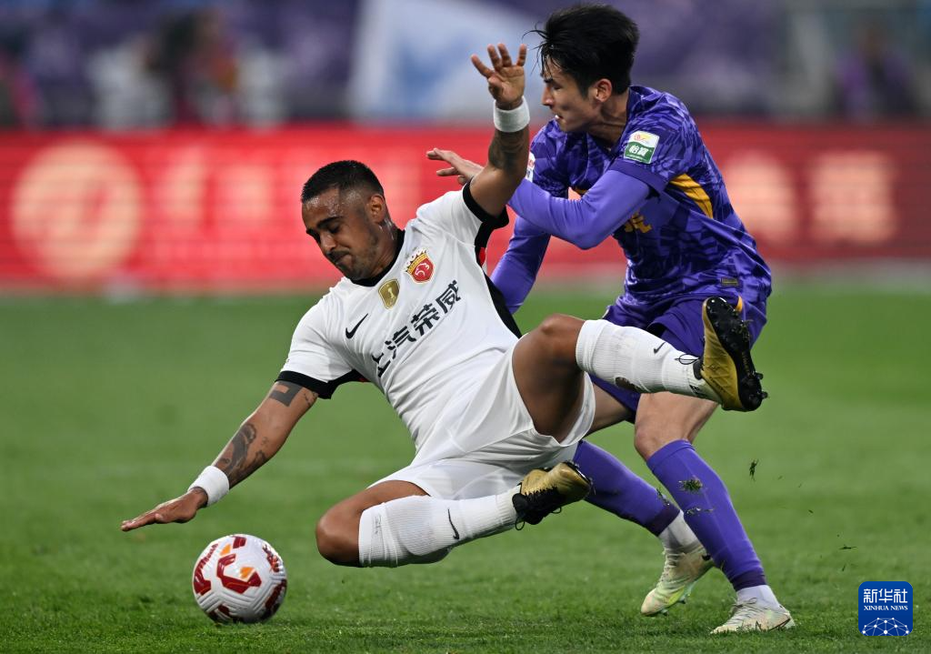 九游体育登录-关于上海海港再胜，领跑中超势不可挡的信息
