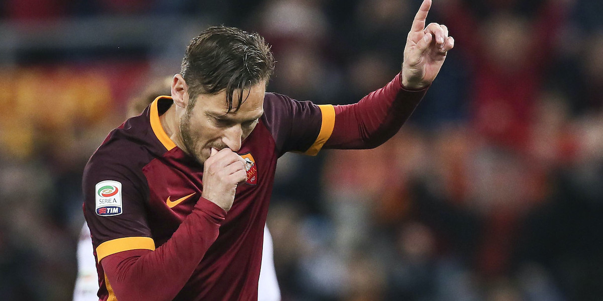 伪九号战术：现代中锋的转型之路的简单介绍