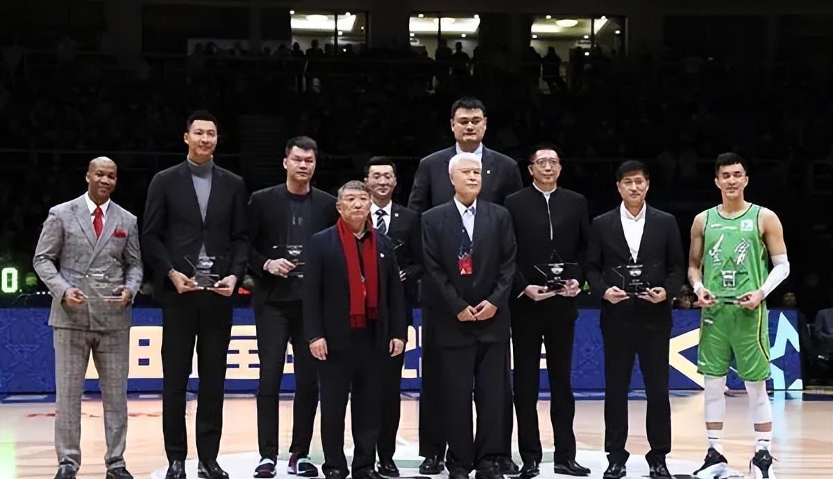 中国篮球名人堂：哪些球员该首批入选？的简单介绍