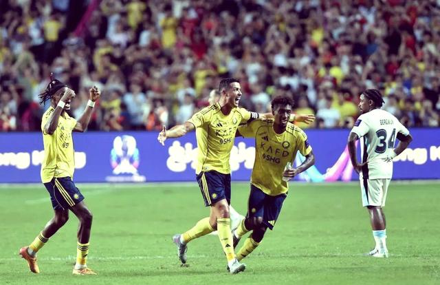 包含沙特联赛疯狂引援，今夏再挖五大联赛巨星的词条